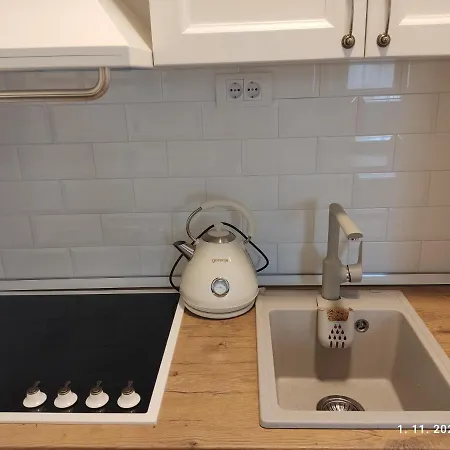 Fresh アパート ヤホリナ