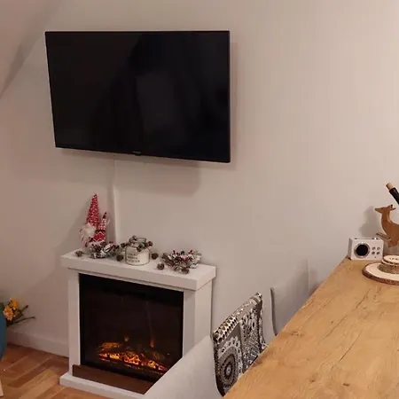 Fresh アパート ヤホリナ