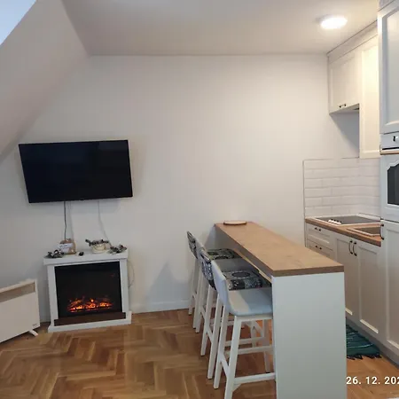 Fresh アパート ヤホリナ